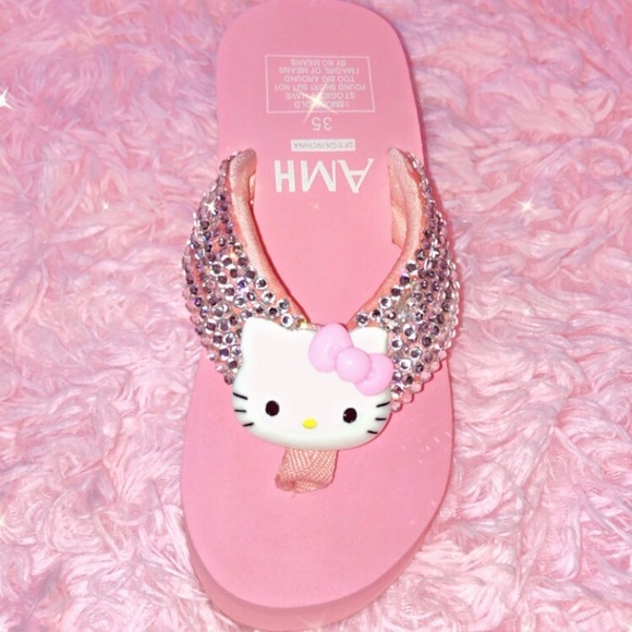 π NEW HELLO KITTY KAWAII PLASTIC WEDGE PLATFORM FLIP FLOP SANDALS RHINESTONES - Picture 9 of 9